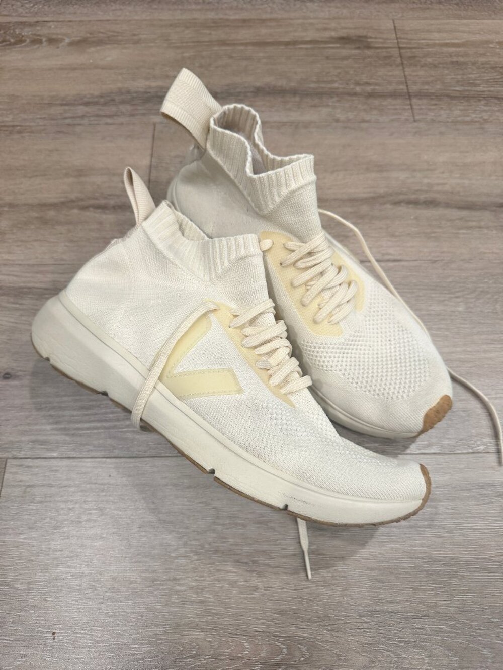 VEJA X RICK OWENS MID BUTTER.  Size 10